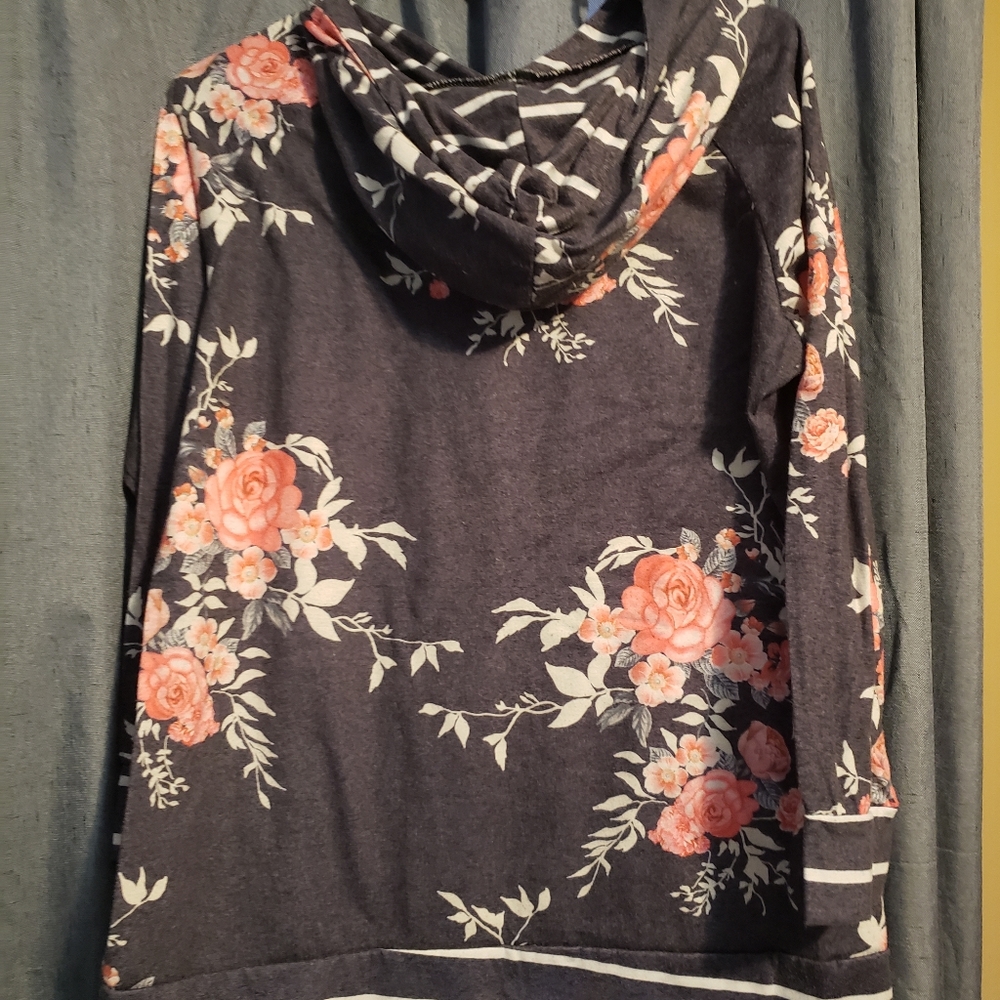 Floral long sleeve top